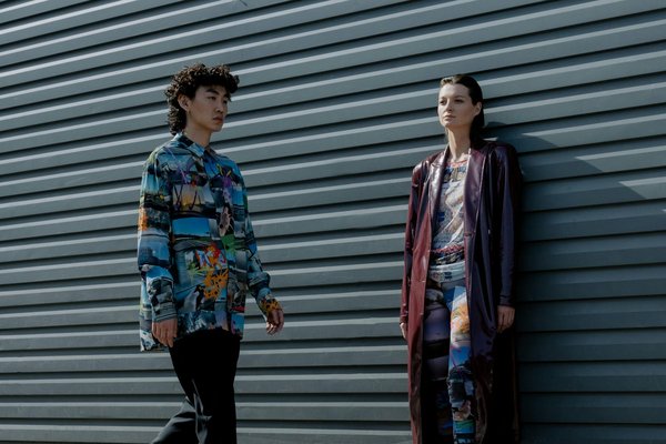 Techniques Incontournables pour un Maquillage de Soirée Glamour Éblouissant